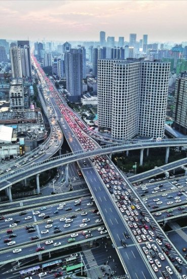 郑州平均5个人拥有2辆机动车