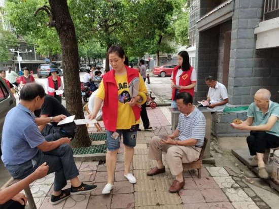 赛城湖管理处张家渡社区开展禁烟宣传活动