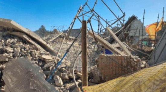 南非西开普省一栋<em>建筑倒塌</em> 至少46人被困