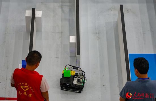 第六届中国高校<em>智能机器人</em>创意大赛总决赛火热开赛