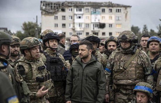 乌克兰武装部队总司令，四星上将扎鲁兹尼，到底何许人也？