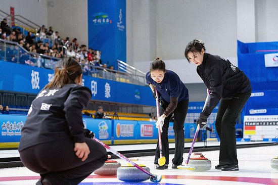 “十四冬”冰壶女子团体决赛<em>北京</em>获金牌