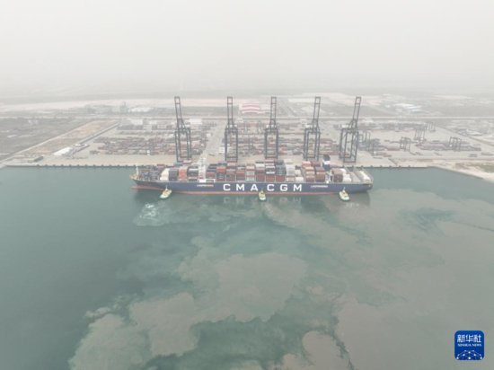 中企开发的西非“明星港”迎来史上<em>最大货轮</em>