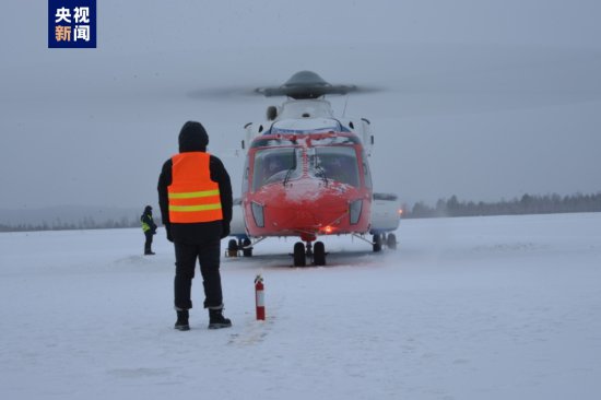 国产大型<em>民用直升机</em>AC313A完成首次高寒试飞
