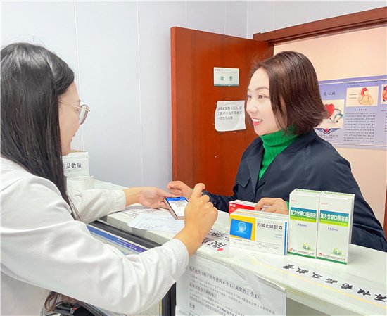 东航江苏公司为员工打造“5分钟健康管理服务圈”