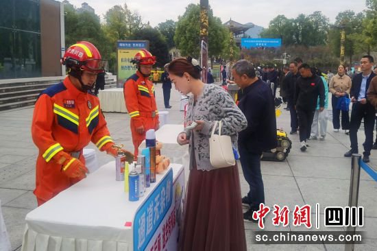 广元119消防宣传月主题活动市民体验感拉满
