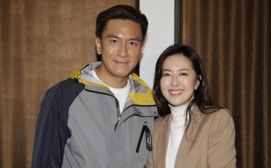 交往3年宣布结婚，TVB小生跃升监制前程好，称娶到女友是他的...
