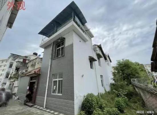 汉中市南郑区的一套大别墅第二次拍卖，被人以63.7万元的高价...