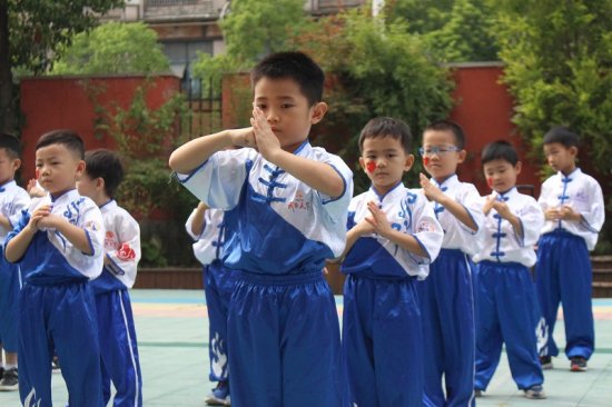 岳麓幼儿教育集团北京御园幼儿园：童心向党 喜迎国庆