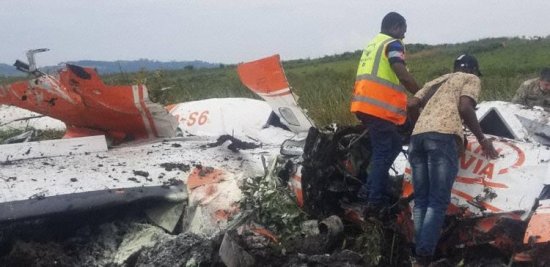 刚果（金）一架<em>小型</em>飞机坠毁 造成3人死亡
