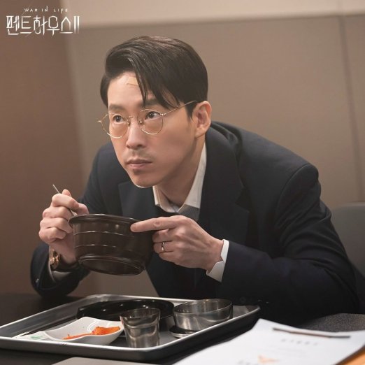 从《顶楼》第三季看韩国编剧如何“系扣”与“解扣”