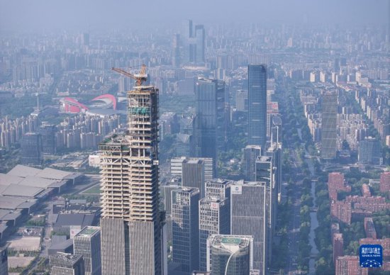 <em>南京</em>超高层建筑项目施工中