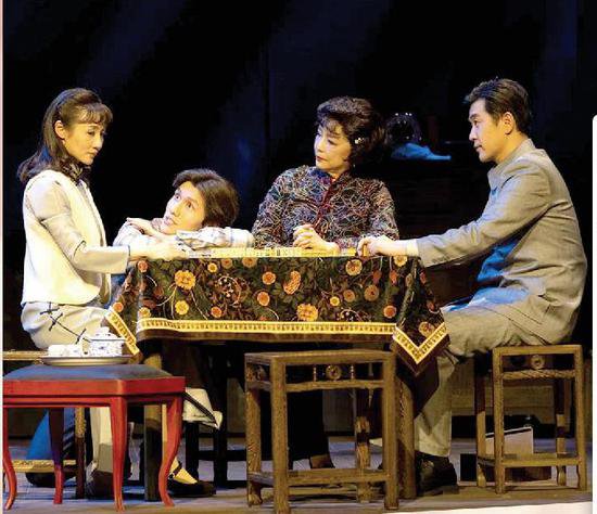 《繁花》等舞台作品为城市文化代言 上海故事成舞台主角