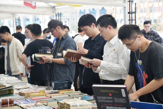 第三季！苏州河畔“旧书市集”再邀市民“淘书乐”