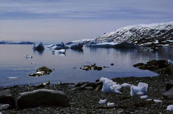 格陵兰岛冰盖下暴雨降水70亿吨，为何我国或将遭遇<em>冷</em>冬？