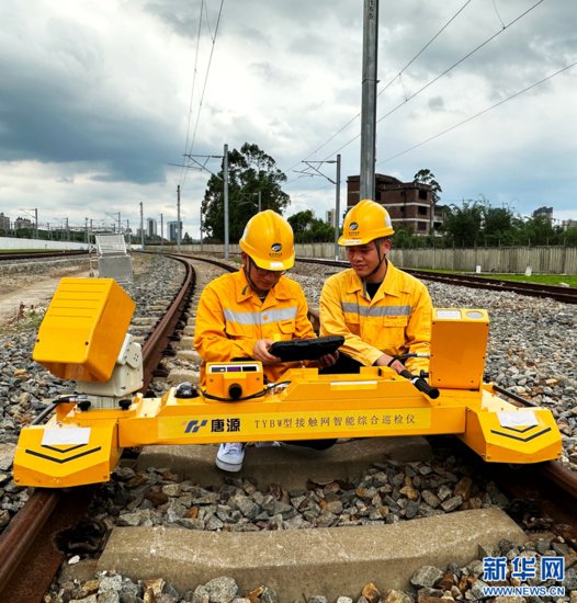 <em>广西梧州</em>：科技设备赋能铁路防洪度汛