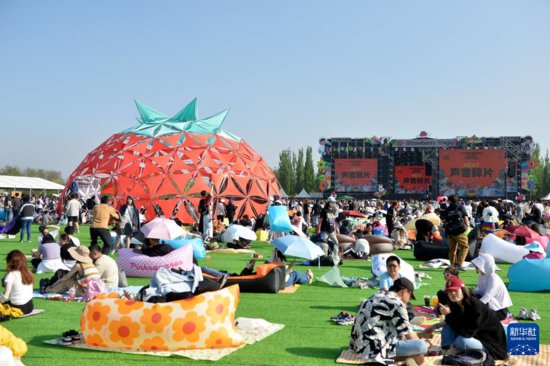 2024北京<em>超级</em>草莓音乐节火热举行
