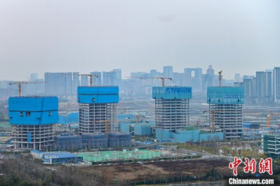 去年12月中国70城新房价格延续调整 成都、上海、西安等地<em>房价</em>...