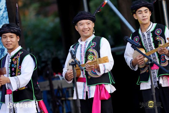 “乡村超级碗”放歌贵州黔东南 数十侗寨歌队唱响乡村文化自信