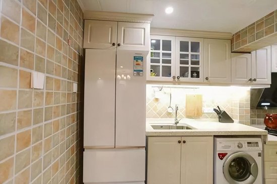 <em>房屋装修</em>70平两居室 长条形的厨房这么设计超实用