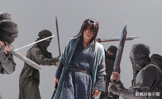 效仿《浪客剑心》的韩国动作片《剑客》，<em>只是一个名字</em>的区别吗...