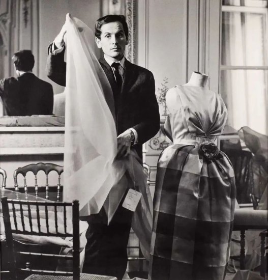皮尔・卡丹去世，和一代人的时尚启蒙说再见