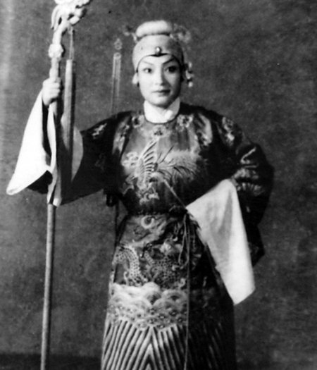 苏兰芳/苏兰芳上世纪50年代在豫剧《对花枪》中扮演姜桂枝。