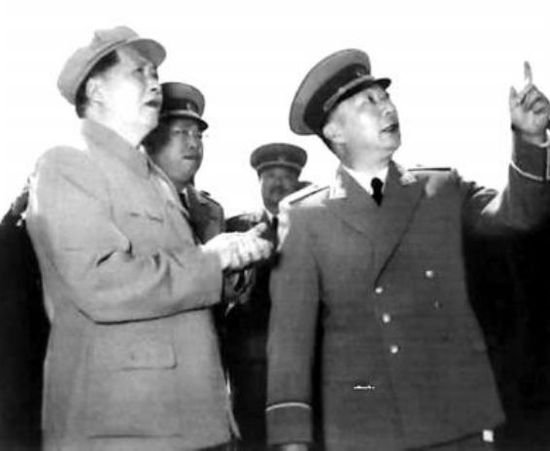 1952年毛主席罕见批评聂荣臻，数次让他解释，聂荣臻始终...
