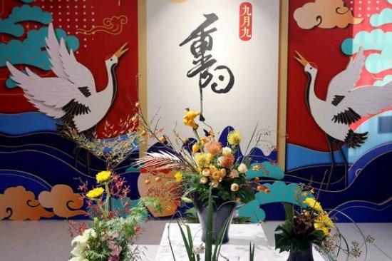 赏菊、品糕、放风筝……在这个展览，感受上海<em>的重阳节民俗</em>