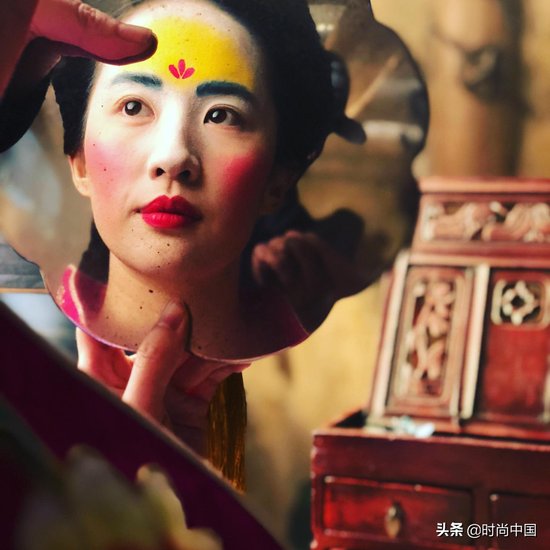 时尚中国丨最帅的迪士尼“公主”，最“东方”的时尚联名