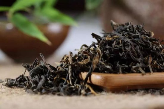 红茶日渐备受欢迎，如何挑选滇红作为<em>口粮茶</em>？