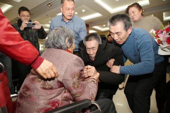 失散63年 镇江、邯郸警方协作助母子二人团聚