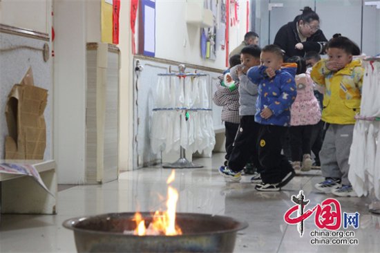 绵阳市各学校开展校园安全隐患专项排查和消防应急疏散演练活动