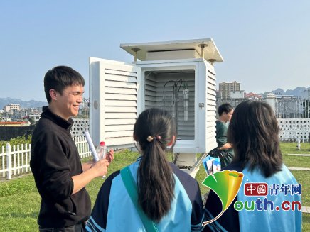 南京信息工程研支团开展集中活动科普气象知识