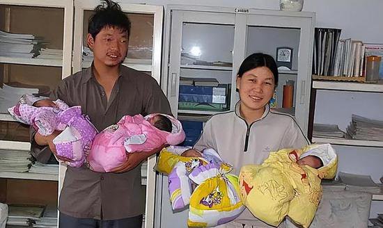 中国首例全男4胞胎：出生时4人总重5.5公斤，18年后皆金榜题名