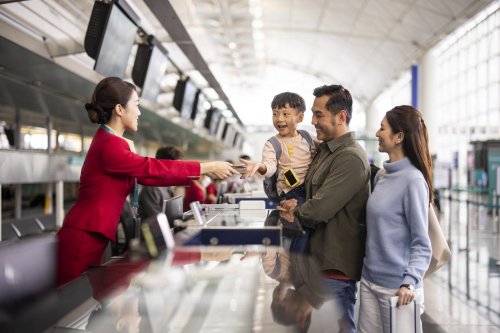 国泰航空提升服务创新，深化大湾区与世界的文化和<em>商务交流</em>