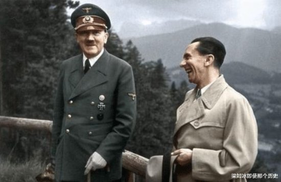 希特勒畏罪自杀已经75年了，<em>德国</em>人对他是啥看法？一位老兵这样...