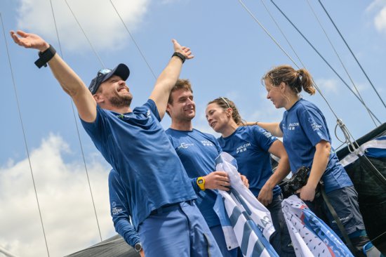 世界环球帆船赛第二赛段落幕 霍尔希姆PR队连续登顶