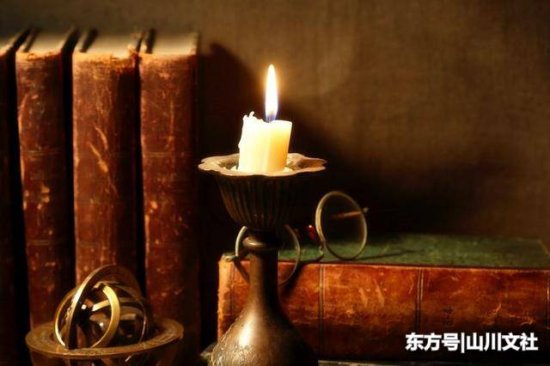 在古代，蜡烛竟然是一种身份的象征，再有钱的家庭也得省着用