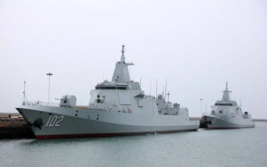 若16艘055和35艘052D<em>驱逐舰</em>服役，中国海军主力阵容出现哪些...