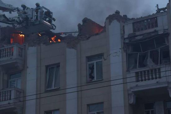 乌称第聂伯罗彼得罗夫斯克遭袭已致9人死亡