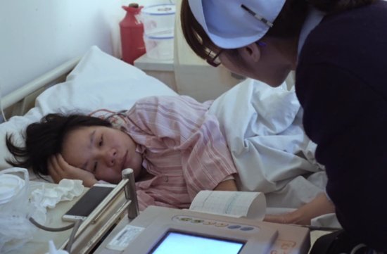 真实故事：上海女子羊水破裂，30周早产致大出血，母子<em>结局</em>如何...