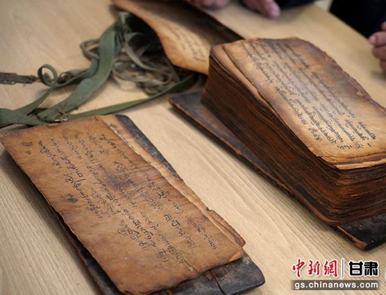 宕昌：开系统研究古藏文<em>手抄本</em>文献先河 推特色文化保护和传播