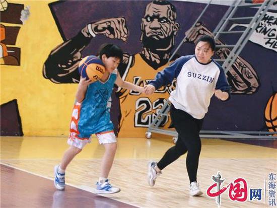 <em>宜兴</em>丁蜀镇举办西山篮球公园暨ONE BALL篮球训练营三周年活动