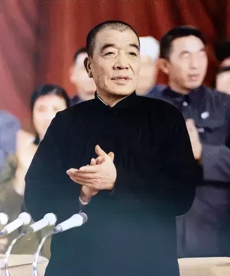 1986年副总理陈永贵病逝，<em>追悼会</em>规格引争议，最终邓公一句话...