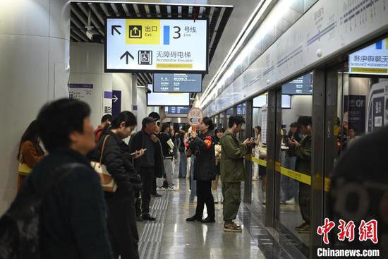 重庆轨道交通累计客运量突破百亿人次