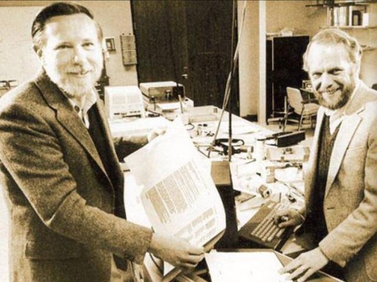 PDF<em>格式</em>发明者查尔斯·格什克逝世，享年 81 岁