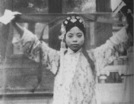 溥仪 文绣/文绣是蒙古族一位姑娘，1922年，因为文绣照片长得漂亮，所以她...