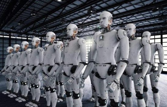 <em>智能机器人</em>逐步取代人工，那些人共存在被替代的风险？