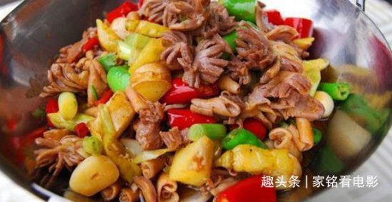 美食推荐：芦笋培根炒鸡蛋、辣椒炒肉、炒牛肉、<em>干锅鸡</em>杂的做法